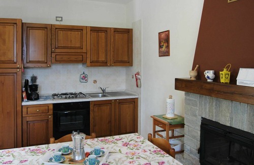 Cremia Apartamento | Precioso apartamento para 4 personas con TV, balcón y aparcamiento