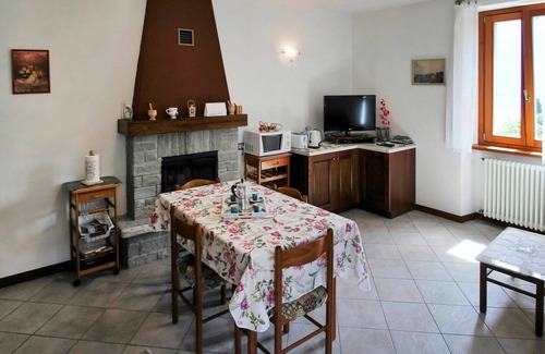 Cremia Apartamento | Precioso apartamento para 4 personas con TV, balcón y aparcamiento