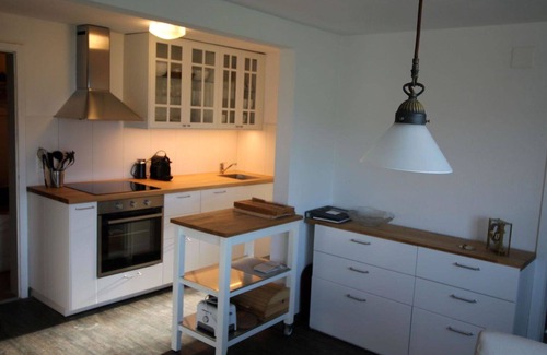 Schoenried Apartamento | Precioso apartamento para 4 personas con WIFI, TV, balcón y mascotas permitida
