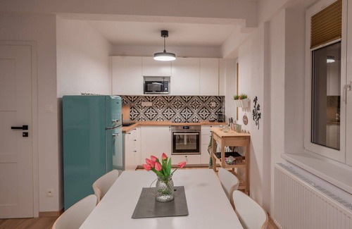 Jachymov Apartamento | Acogedor apartamento para 4 personas con WIFI, TV, mascotas permitida y aparcamiento