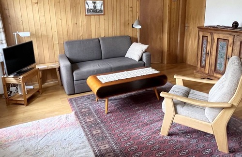 Zweisimmen Apartamento | Precioso apartamento para 4 personas con WIFI, TV, balcón, mascotas permitida y aparcamiento