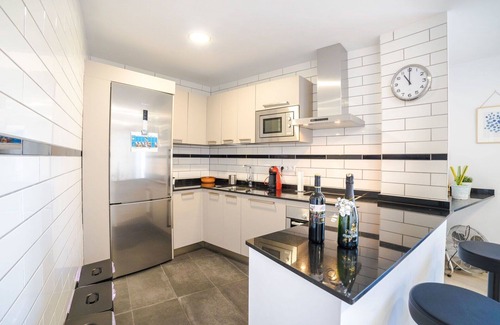 Binissalem Apartamento | Acogedor apartamento para 6 personas con WIFI, A/C, TV, patio y aparcamiento