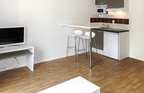 Auberville Apartamento | Precioso apartamento para 2 personas con WIFI, TV, terraza, mascotas permitida y aparcamiento