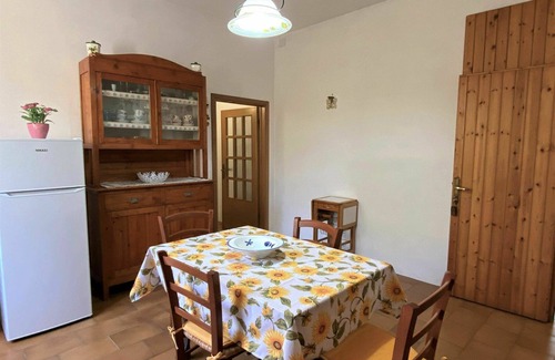 Riparbella Apartamento | Bonito apartamento para 4 personas con WIFI, patio, mascotas permitida y aparcamiento