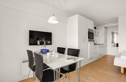 Sandkaas Apartamento | Bonito apartamento en Allinge con WiFi