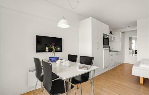 Sandkaas Apartamento | Nice Apartment In Allinge With Wifi