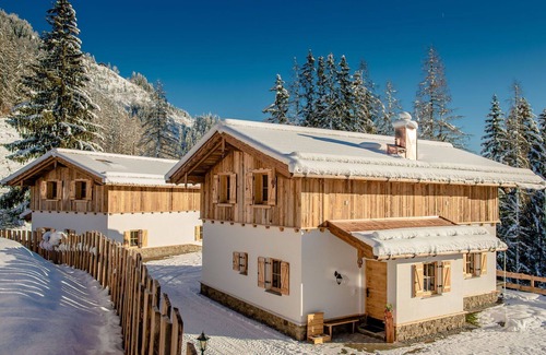 Pfarrwerfen Casa | Precioso apartamento en villa con WIFI, TV, terraza, mascotas permitida y aparcamiento
