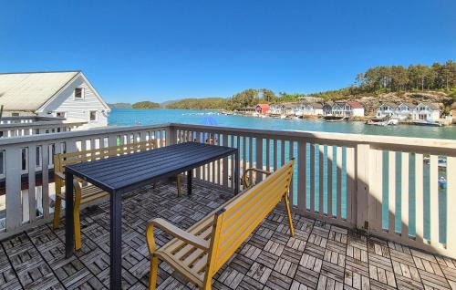 Sveio Apartamento | Nice Apartment In Auklandshamn