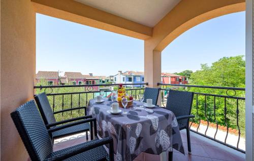 Basanija Apartamento | Nice Apartment In Basanija With Wifi