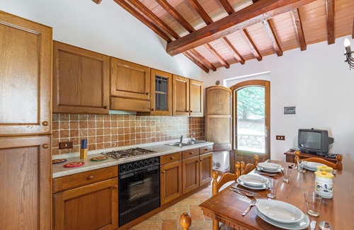 Montegabbione Apartamento | Nice Apartment In Biofarm With Pool, Parrano, Italy