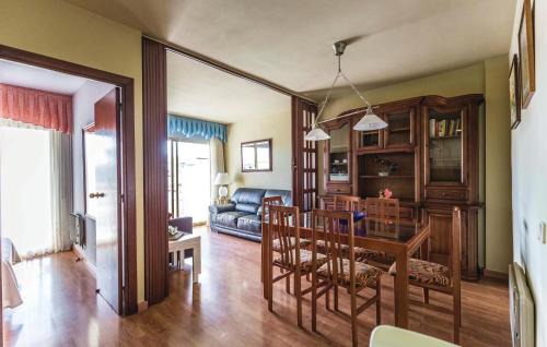 Blanes Apartamento | Nice Apartment In Blanes With Kitchen