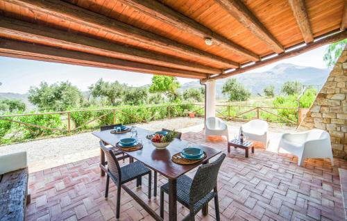 Collesano Apartamento | Nice Apartment In Collesano Pa
