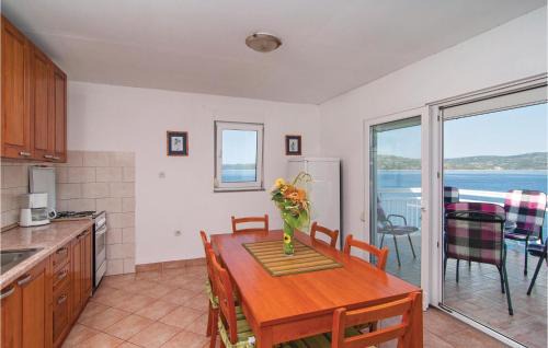 Veliki Drvenik Apartamento | Nice Apartment In Drvenik Veliki
