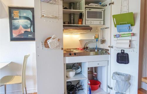 Gudhjem Apartamento | Nice Apartment In Gudhjem With Wifi