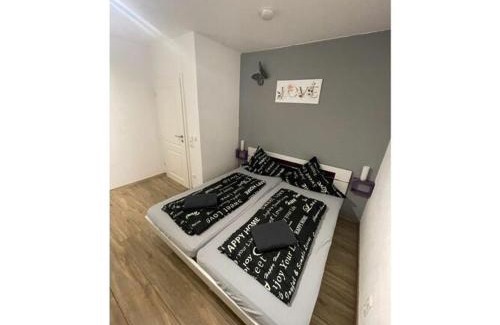 Himmelkron Apartamento | Nice apartment in Himmelkron