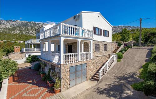 Senj Apartamento | Nice Apartment In Jablanac With Kitchen