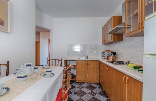 Kostrena Apartamento | Bonito apartamento en Kostrena con WiFi
