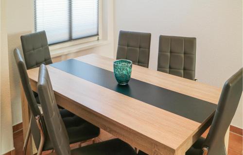 Krakow am See Casa | Nice Apartment In Krakow Am See