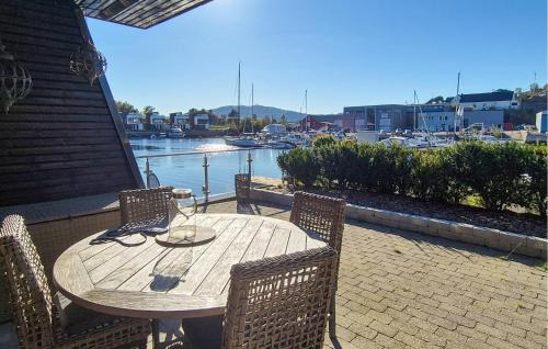 Laksevag Apartamento | Nice Apartment In Mathopen With Wifi