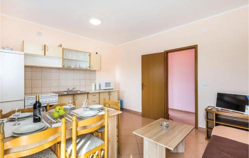 Bregi Apartamento | Nice Apartment In Matulji With Kitchen