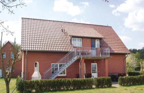 Roggentin Apartamento | Nice Apartment In Mirow Ot Qualzow