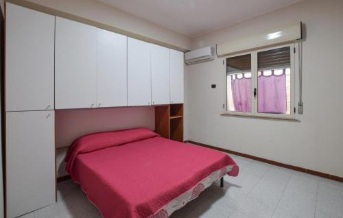 Palmi Apartamento | Nice Apartment In Palmi With Wifi