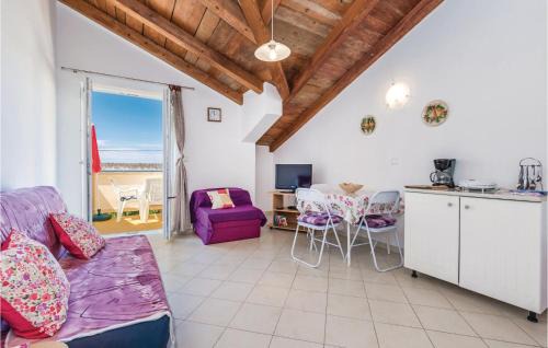 Barbat na Rabu Apartamento | Nice Apartment In Rab With Kitchen