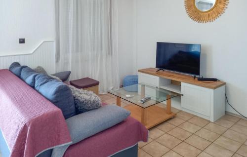 Rtina Apartamento | Nice Apartment In Rtina With Wifi