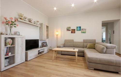 Sant'Egidio del Monte Albino Apartamento | Nice Apartment In Sant'egidio Del M A
