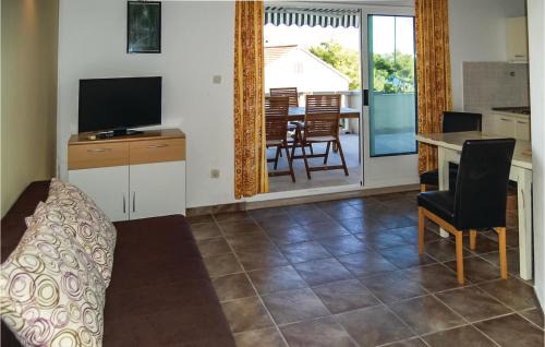 Selca Apartamento | Nice Apartment In Selca With Kitchen