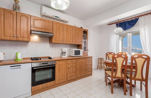 Sveti Juraj Apartamento | Bonito apartamento en Sv.Juraj con.