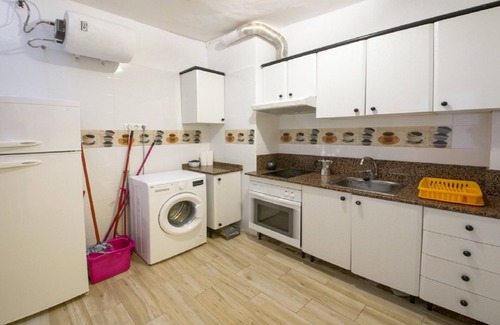 Reus Condominio | Bonito piso en pleno centro histórico y comercial de Reus.