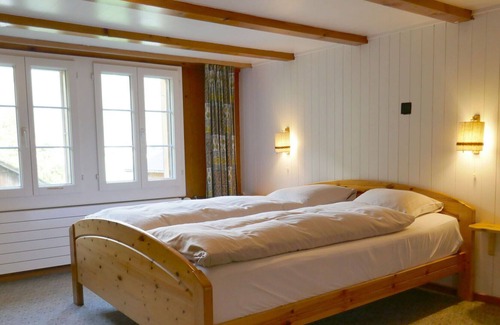 Reichenbach Casa | Nice apartment in villa for 8 guests with WIFI, TV, patio, panoramic view and parking
