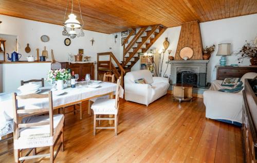 Gallicano Apartamento | Nice Apartment In Verni With Wifi