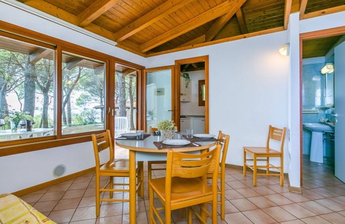 Grado Casa | Bonito apartamento en villa con WIFI, piscina, terraza, mascotas permitida y aparcamiento