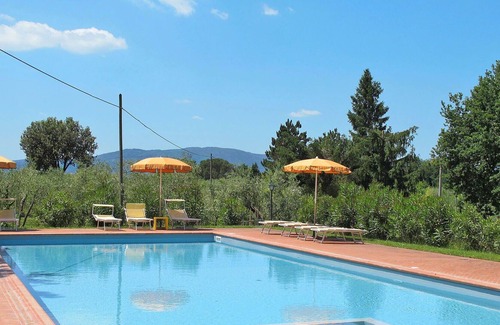 Bivio Pozzo Casa | Nice apartment in villa for 4 guests with WIFI, pool, TV, patio and parking