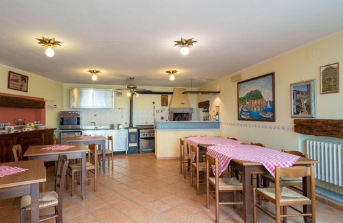 Valloria Apartamento | Precioso apartamento con bañera de hidromasaje, piscina, WIFI, TV, patio y aparcamiento