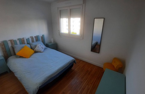 Bourg-l'Eveque Apartamento | --Nice apartment near the city center--