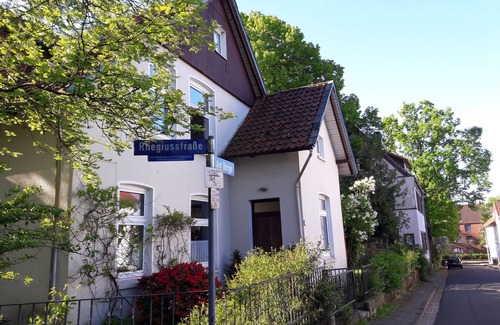 Celle Apartamento | Bonito apartamento con jardín, muy cerca del centro de la ciudad.