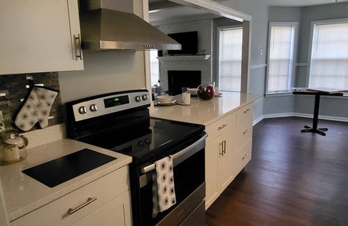 Ellendale Casa | Nice Bartlett area 4 bedroom house