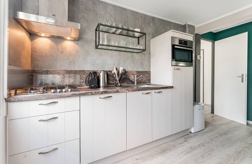 Kaatsheuvel Casa | Nice bungalow with wellness close to Efteling