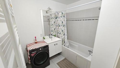 Petit Nanterre Apartamento | Nice business apartment Paris
