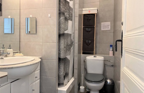 Vernier Casa | Nice Center Room