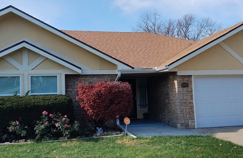 Kansas City Casa | Nice Centrally Located Home