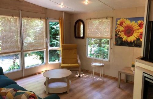 Wechelderzande Chalet De Esquí | Nice chalet with deck, in the Antwerp Kempen