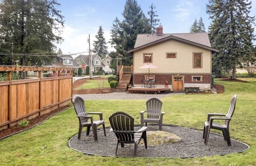 Kirkland Casa | Nice, clean and cozy place to stay with family and friends