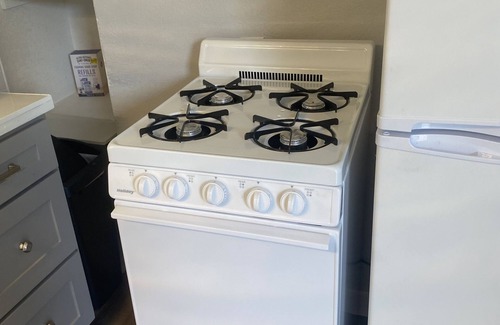 Alta Vista Apartamento | Nice cozy stylish private bath and room. Enjoy just being so close to downtown.