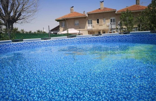 San Cristobal de Segovia Casa | Agradable Casa con jardín CASASOLA