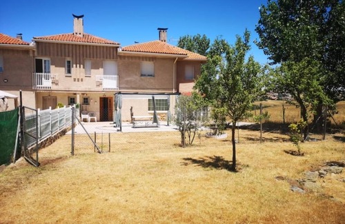 San Cristobal de Segovia Casa | Agradable Casa con jardín CASASOLA