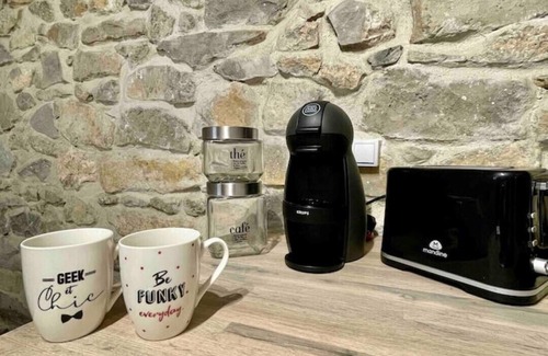 Route d'Arles Apartamento | Nice F2 near train station, Arena with private terrace